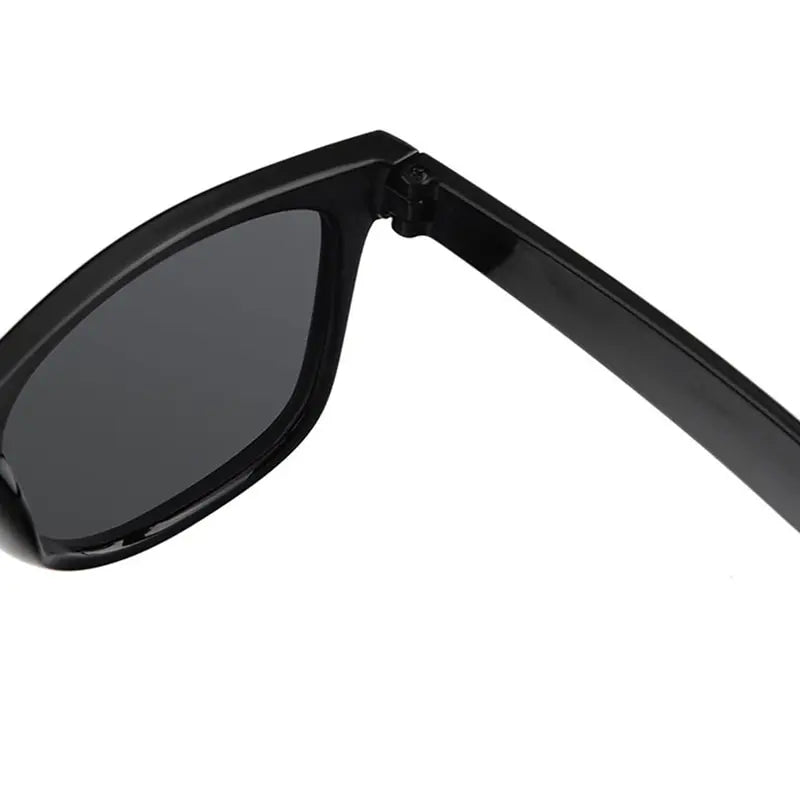 Promotional sunglasses, classic style, men and women