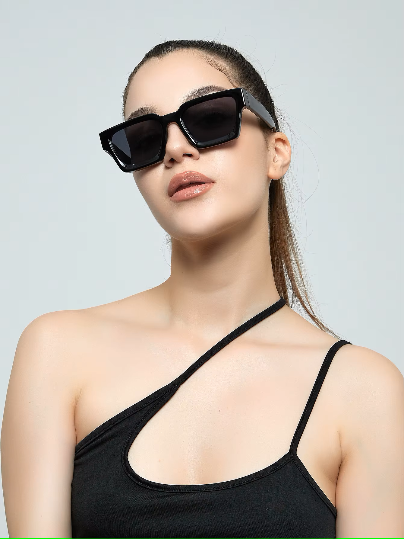 Lunettes de soleil carrées noires de luxe pour hommes et femmes